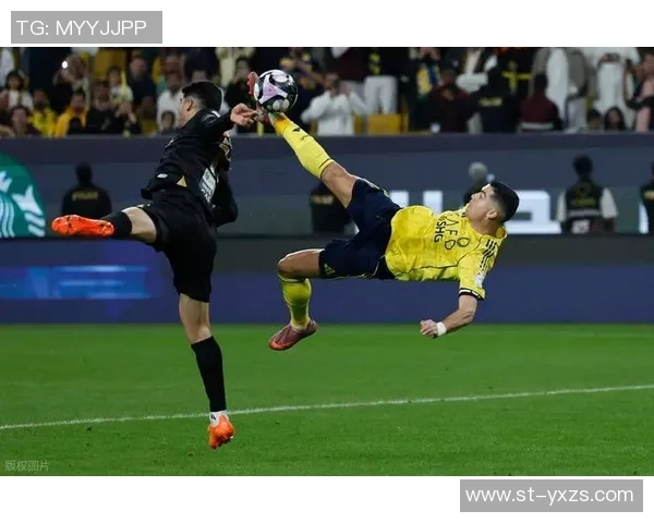 全球足球明星的魅力与影响力解析及其对国际足球发展的推动作用